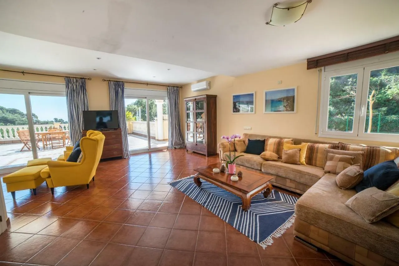 Villa Verona Costa Bravaトッサ・デ・マール スペイン