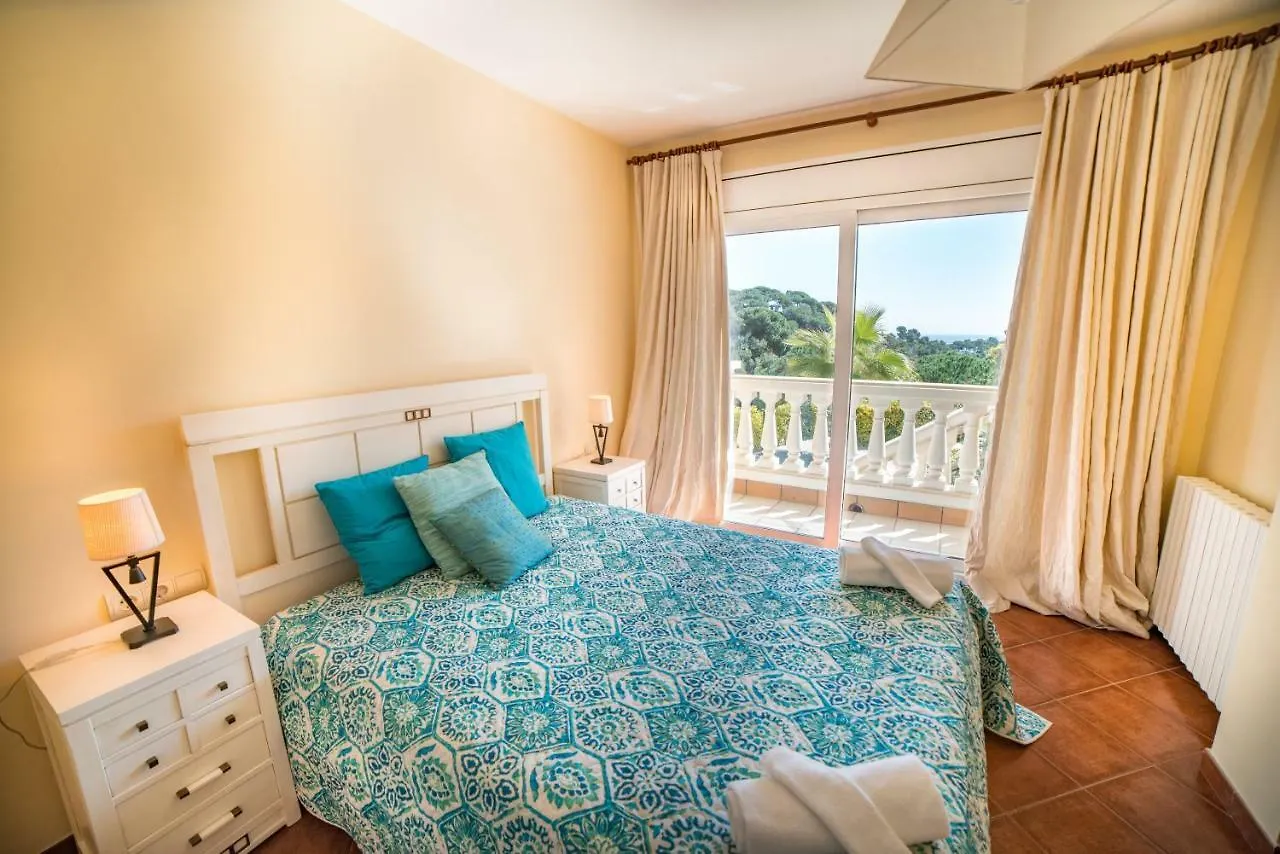 Villa Verona Costa Bravaトッサ・デ・マール スペイン